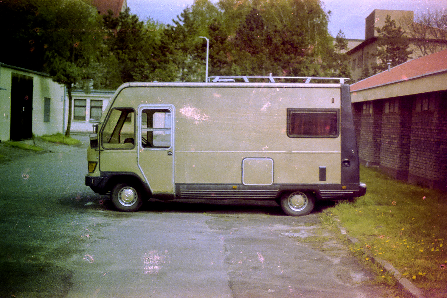 Nikon F5 | Fujifilm F500@6 | ECN-2 24*C 16min.